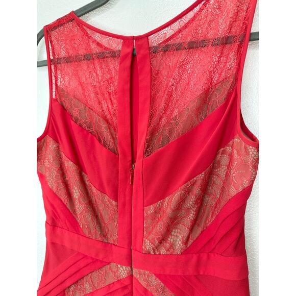 BCBGMAXAZRIA Raya Red Sleeveless Chevron Pleated Lace Dress 6 - Picture 7 of 16